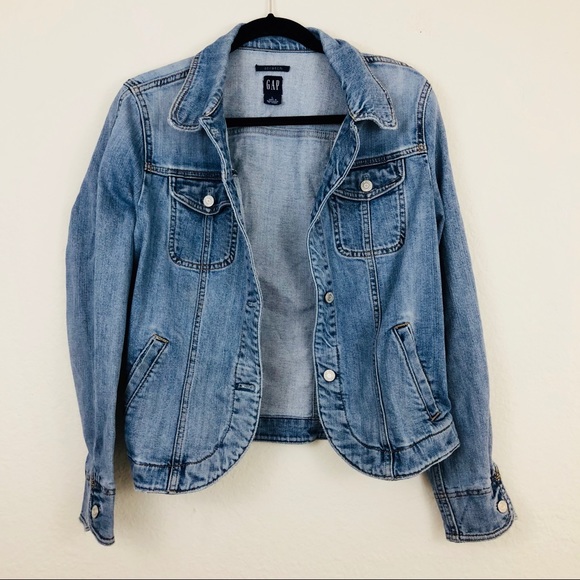 GAP Jackets & Blazers - Summer Denim Jacket 🌺